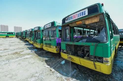 公交汽車報(bào)廢