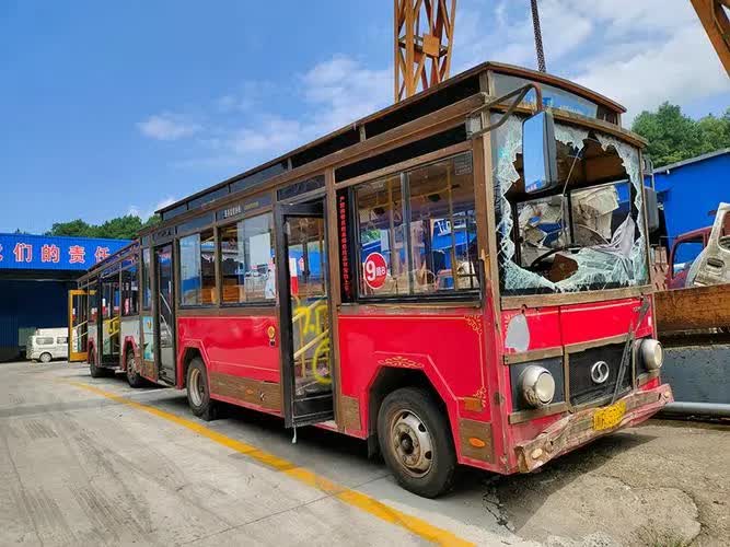 公交汽車報(bào)廢